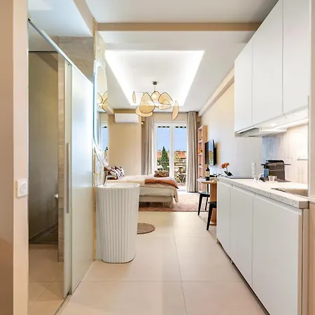 Appartement Renting - Hugo - Luxury Honeymoon Terrace Park View Free Parking