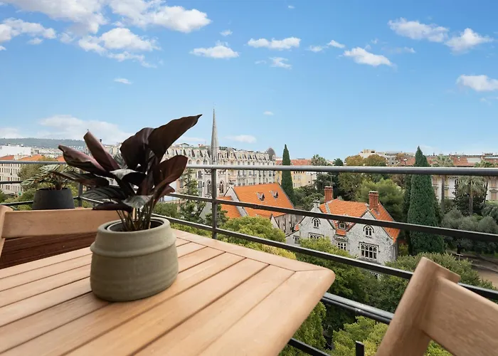 Renting - Hugo - Luxury Honeymoon Terrace Park View Free Parking דירה ניס